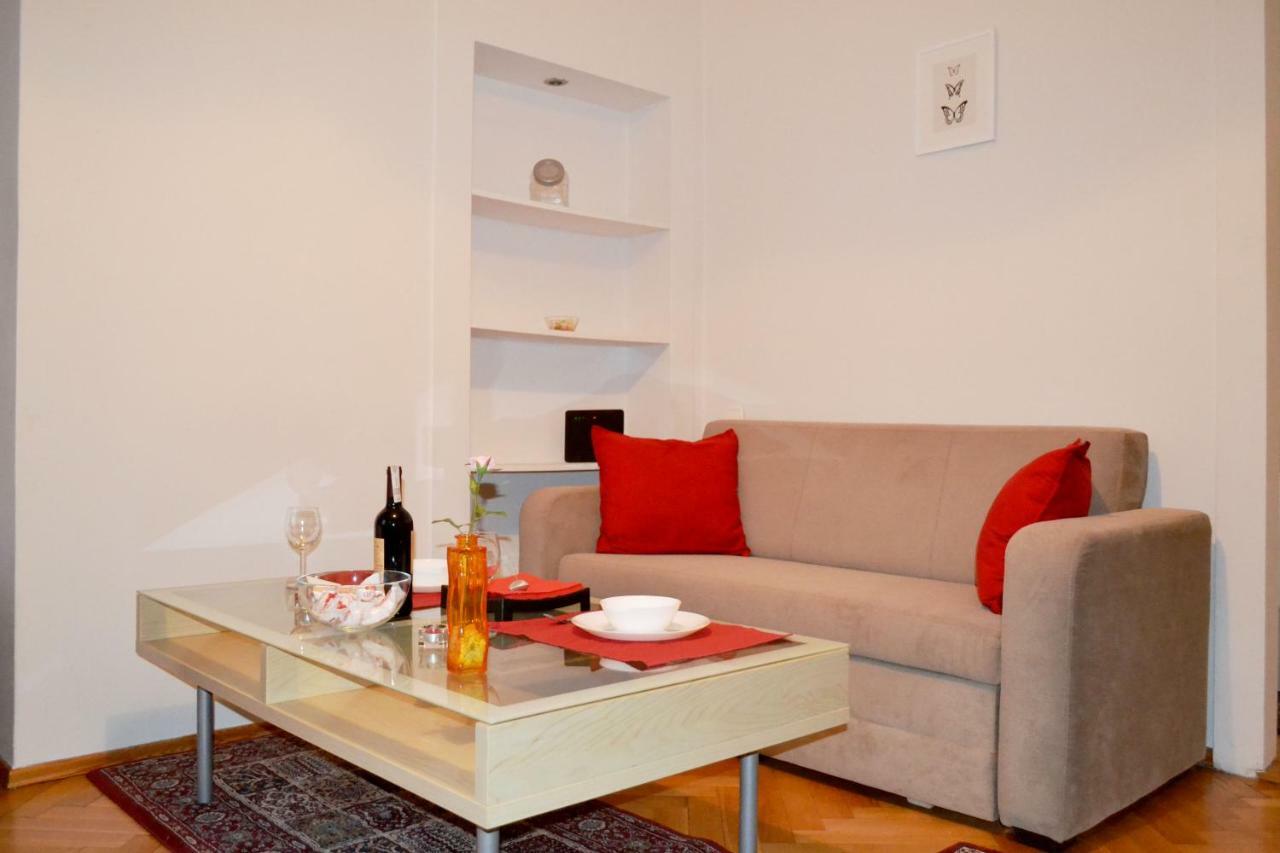 West Apartament Mazowiecka 7 Warszawa Zewnętrze zdjęcie