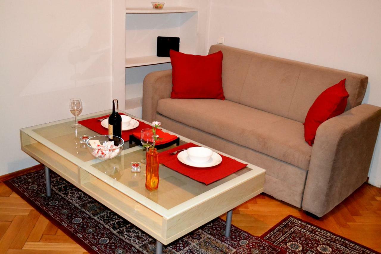 West Apartament Mazowiecka 7 Warszawa Zewnętrze zdjęcie