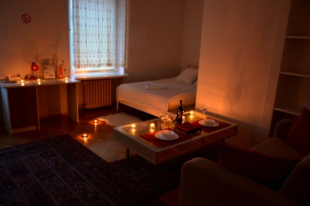 West Apartament Mazowiecka 7 Warszawa Zewnętrze zdjęcie