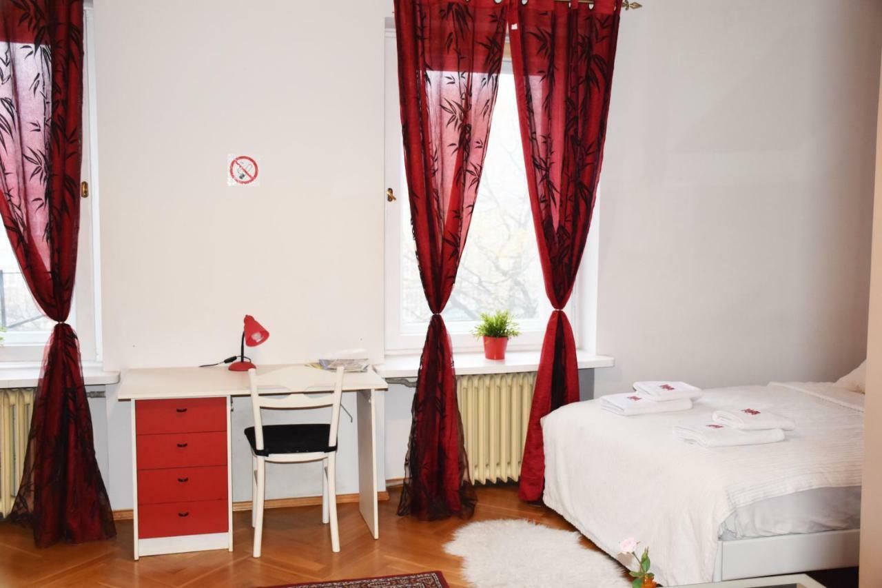 West Apartament Mazowiecka 7 Warszawa Zewnętrze zdjęcie