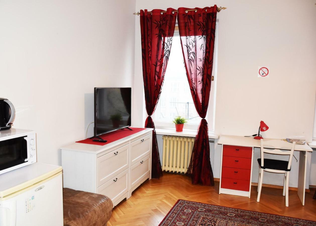 West Apartament Mazowiecka 7 Warszawa Zewnętrze zdjęcie